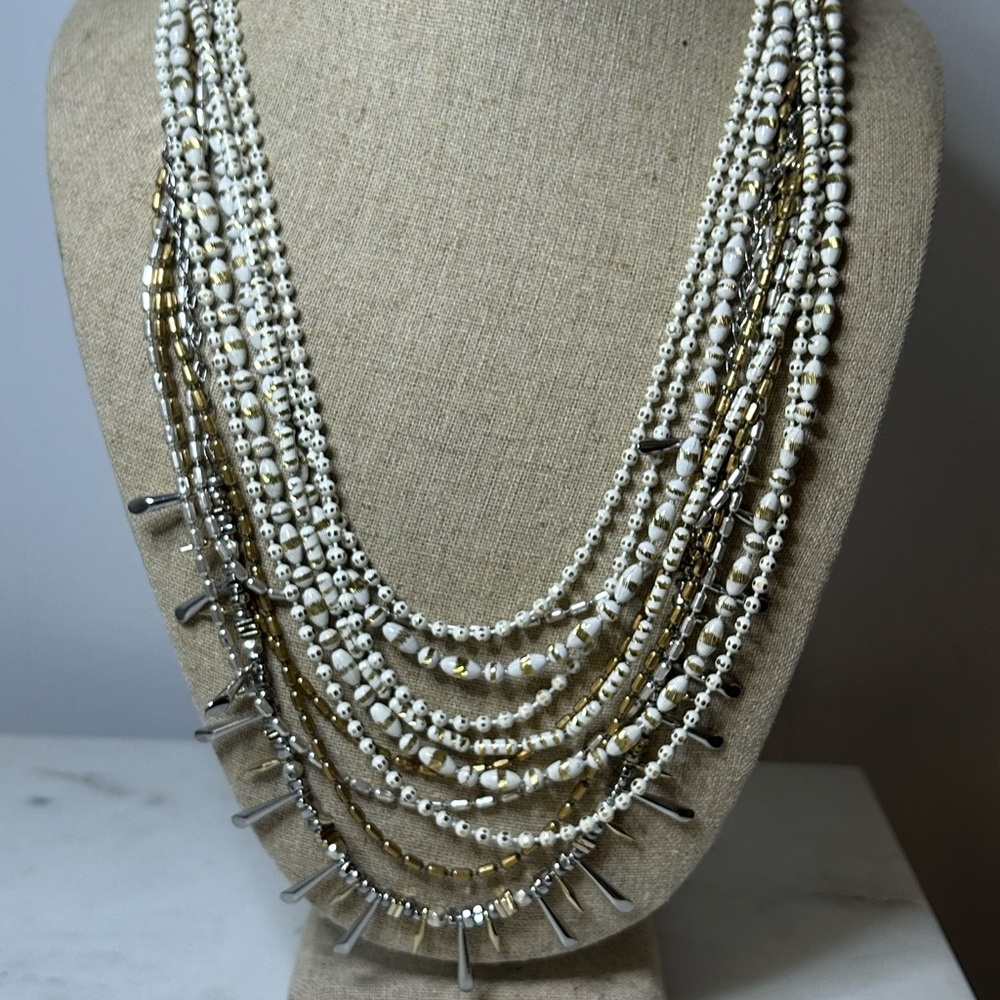 Stella&Dot White Sutton Necklace - like new/display only